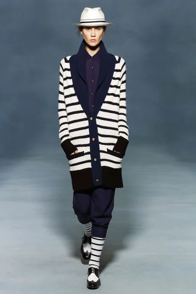 Look 14